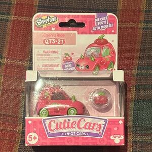 Cutie Cars Shopkins Single Pack QT3-21. Cherry Ride. Incl mini Shopkin. NIB